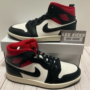 NEW AIR JORDAN 1 MID WMNS GYM RED PANDA